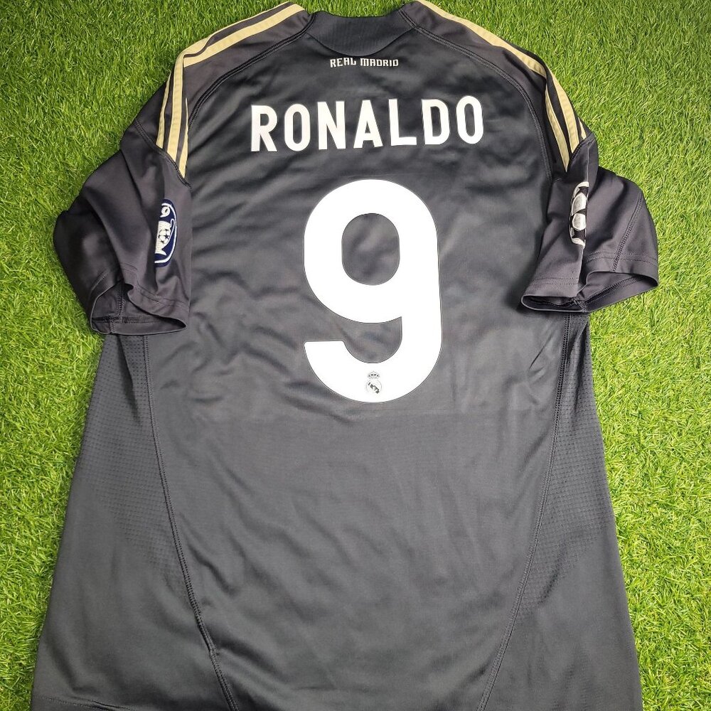 Cristiano Ronaldo Real Madrid 2009 2010 DEBUT SEASON Third Soccer Jersey L